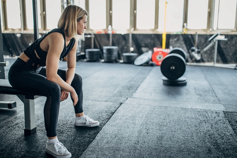 Гипертрофия: что лучше увеличивать — вес или число повторений?